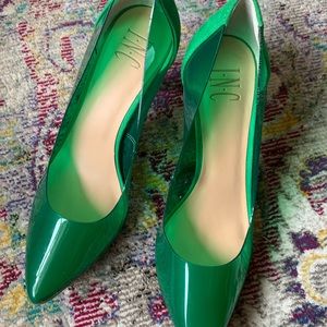 NEW INC heels St. Patrick’s Day GREEN 🍀